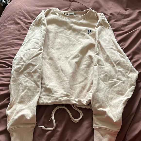 Pink brand sweatshirt. - Picture 1 of 4